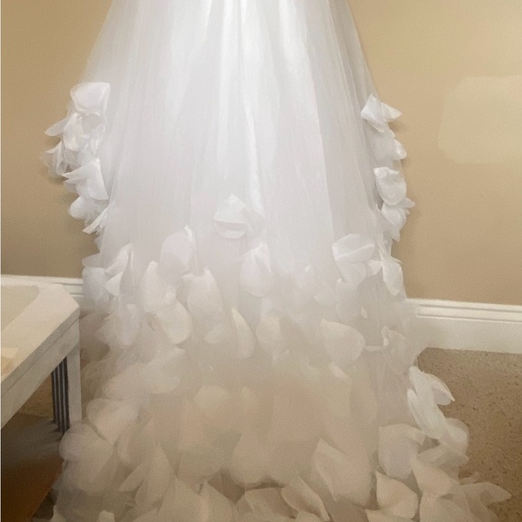 Handmade Wedding Dress Tulle Floral butterfly Appliqués, Feather Bust Long Train - Picture 16 of 17